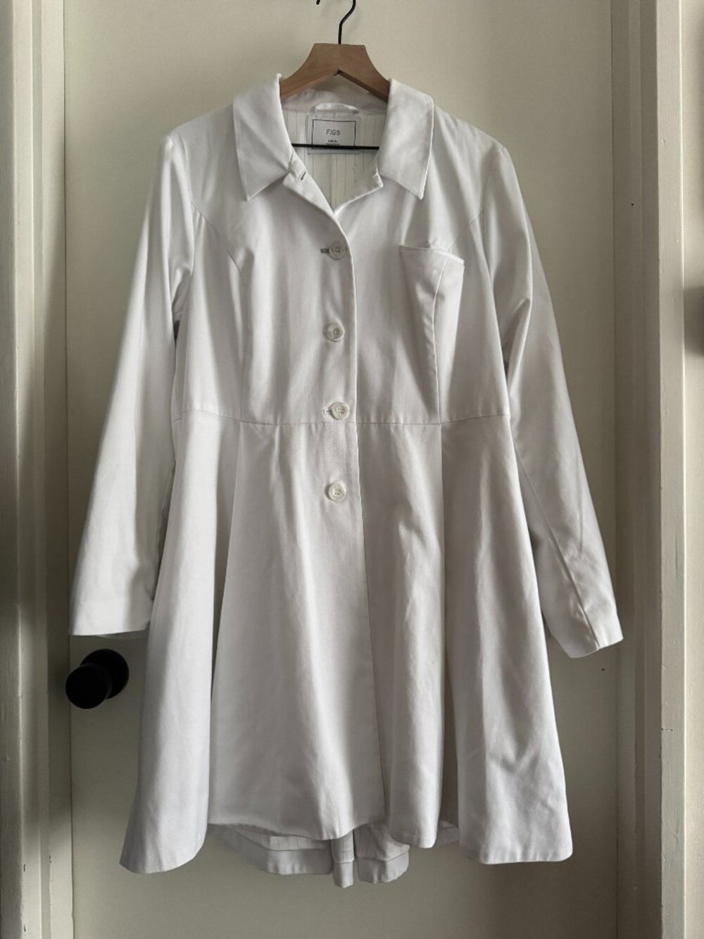 FIGS Kamala fit & flare lab coat ***RARE*** XL
